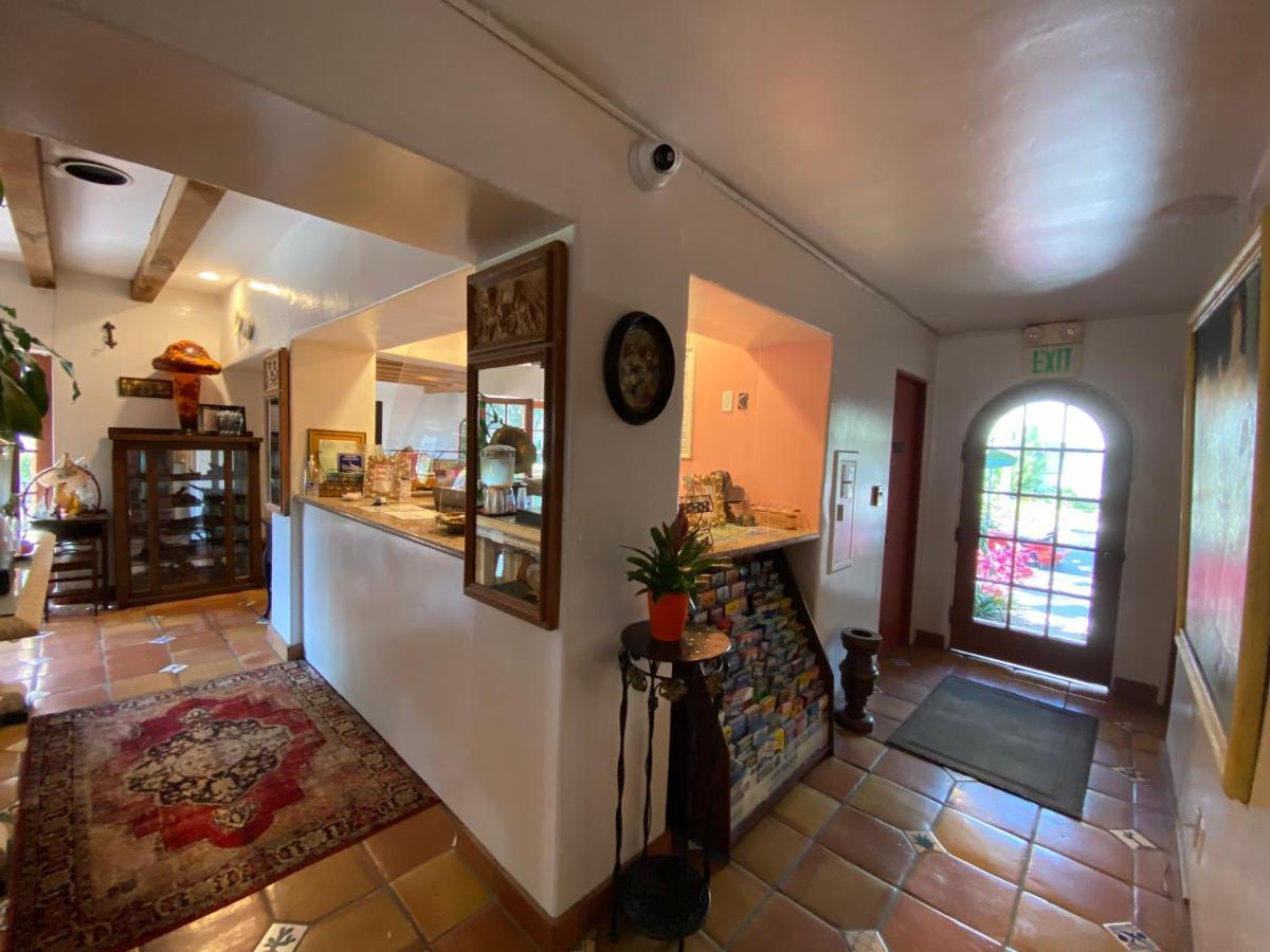 Villa Rosa Inn Santa Barbara Exterior photo