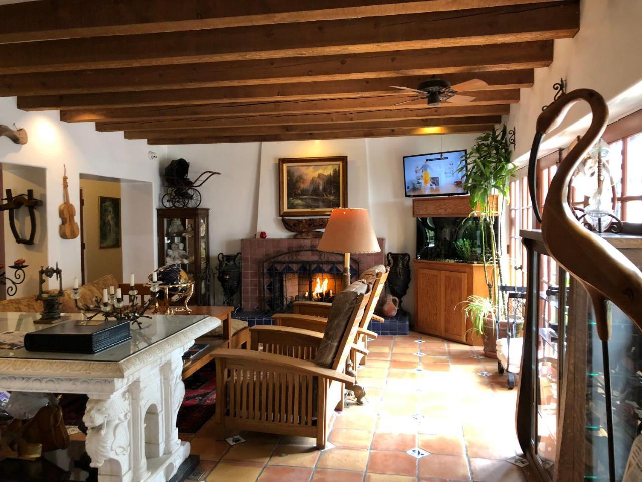 Villa Rosa Inn Santa Barbara Exterior photo